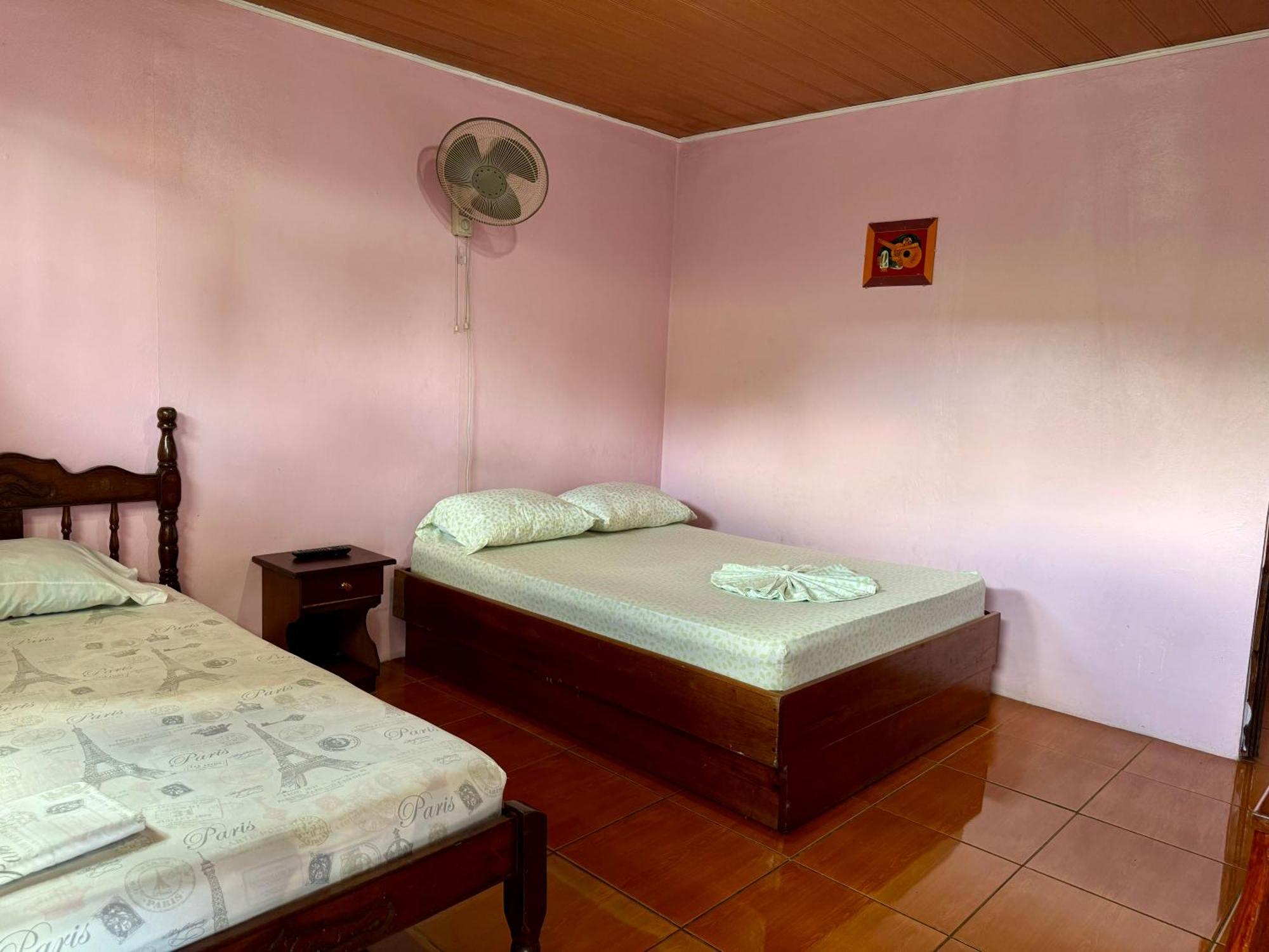 Frühstückspension Cabinas Palmas Del Sol La Fortuna